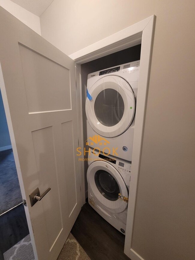 Building Photo - Brownstone Condominiums