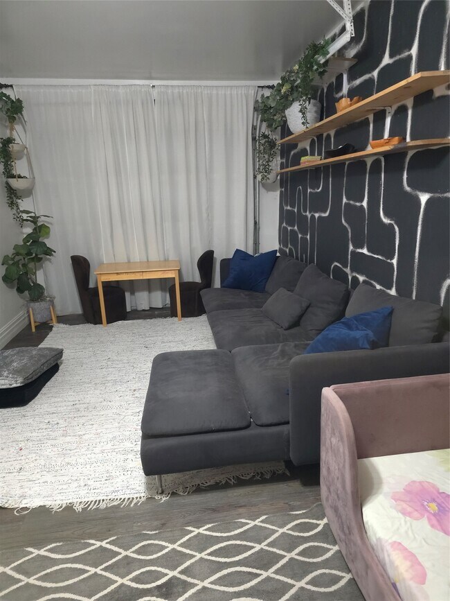 Building Photo - 6402 Frosty Brook Dr