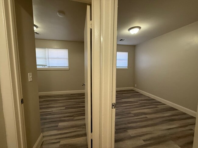 Building Photo - 2459 S St Clair St