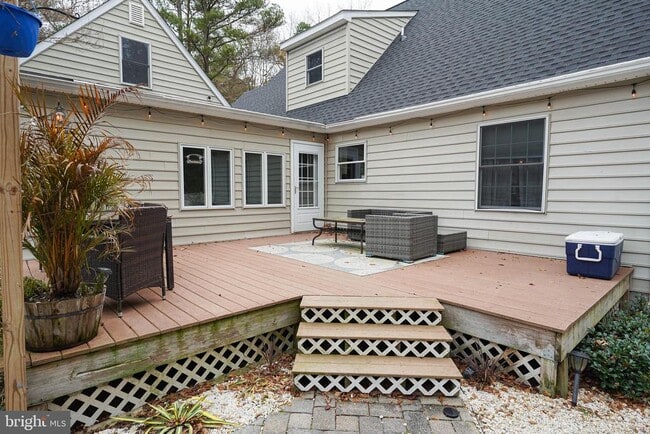 Building Photo - 3727 Village Trail