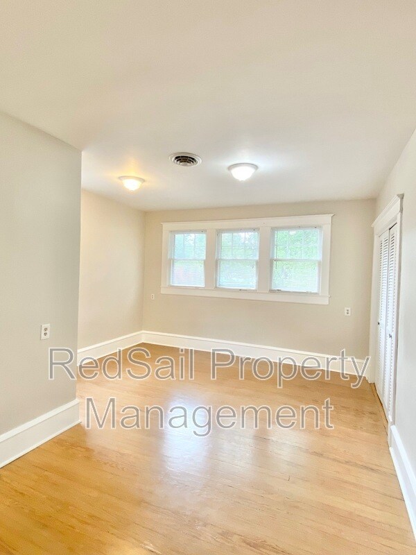 Building Photo - 53 Shenandoah Rd