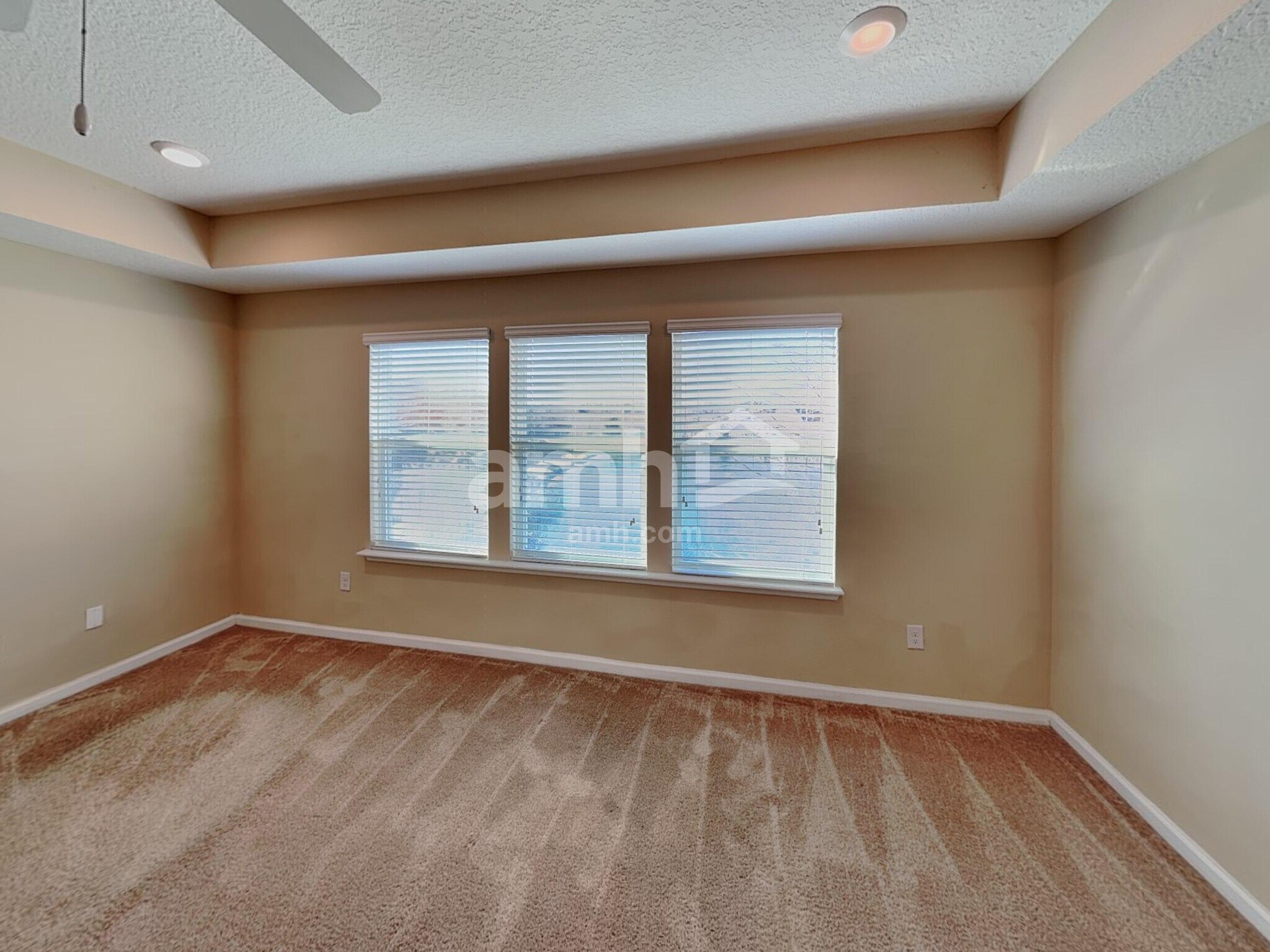 Building Photo - 210 Athens Dr