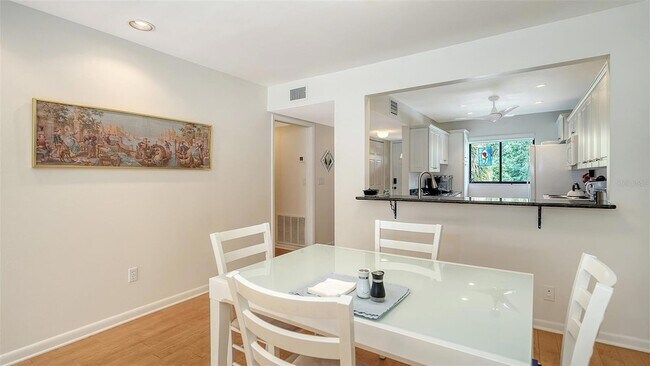 Building Photo - 1611 Clower Creek Dr