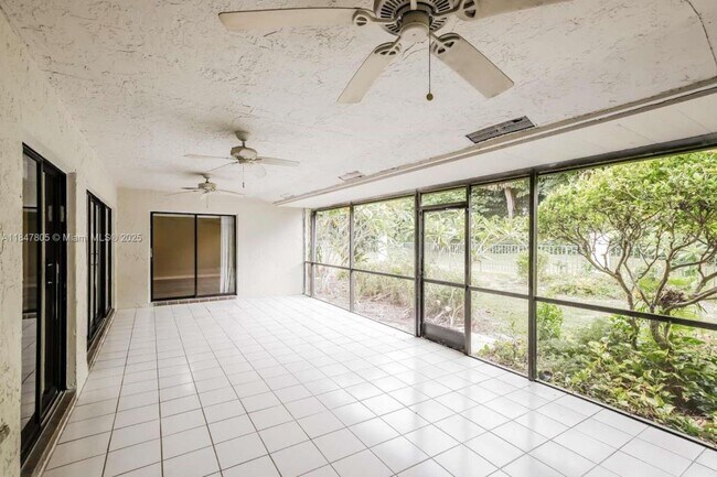 Building Photo - 8548 Eagle Run Dr