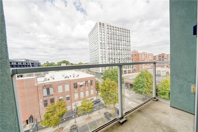 Building Photo - 620 Glen Iris Dr NE