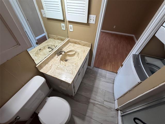 Building Photo - 2301 Basil Dr