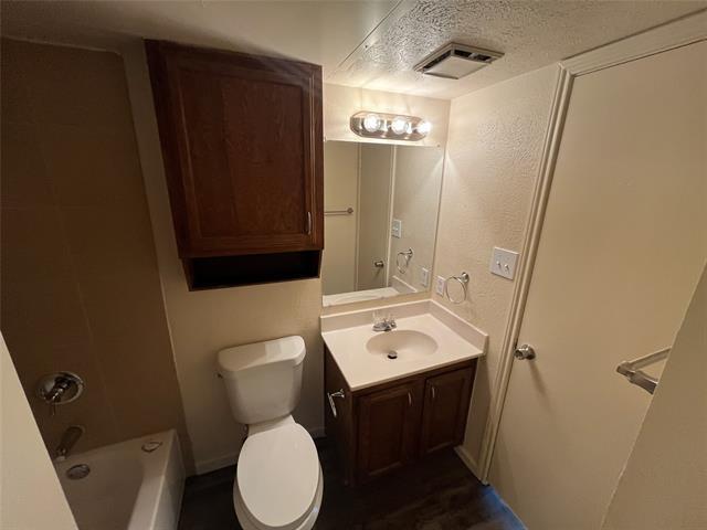 Building Photo - 2450 Sunflower Dr