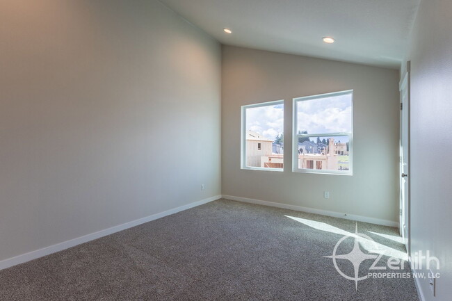 Building Photo - 8509 NE 134th Pl