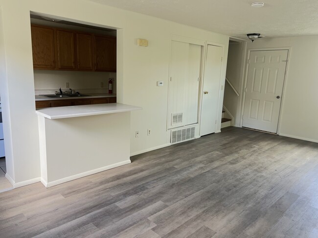 Living Dining Area - 168 Sackett Rd