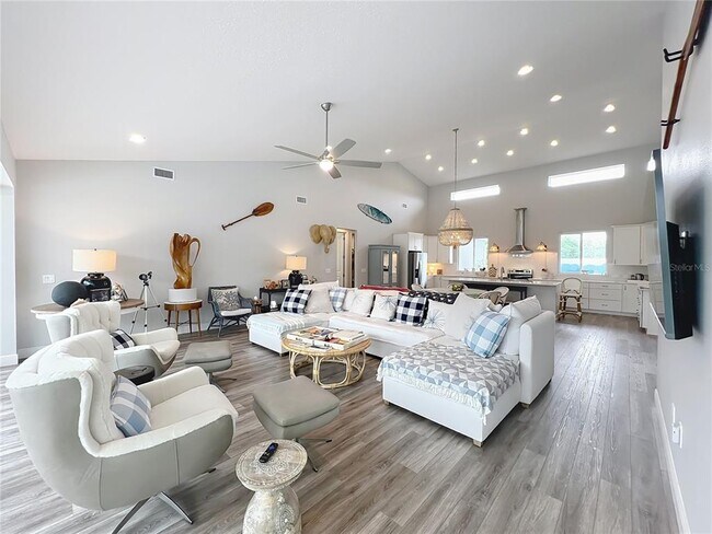 Building Photo - 10224 South Bay Lake Rd