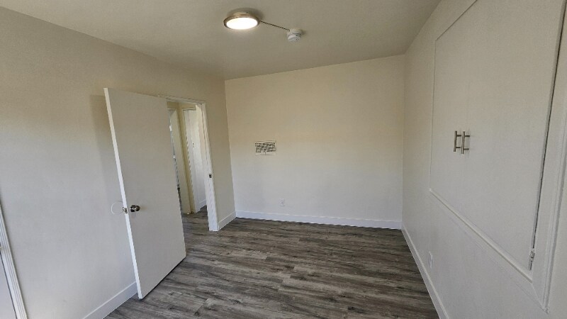 Building Photo - 3011 Carmona Ave