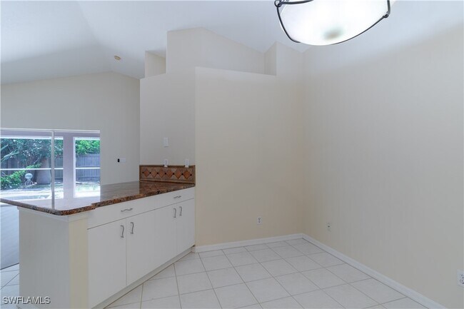 Building Photo - 177 Sabal Lake Dr