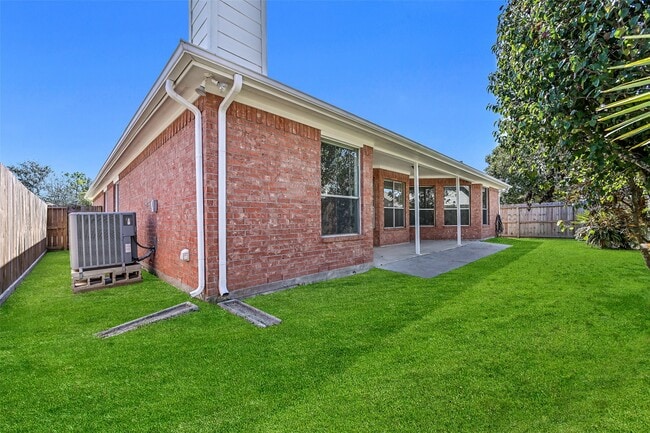 Building Photo - 16814 Tower Ridge