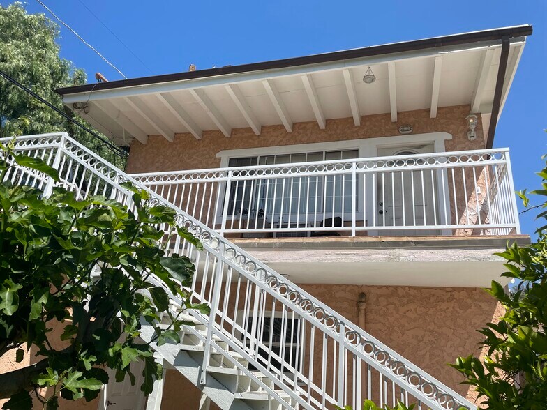 Building Photo - 1179 Wesley Ave