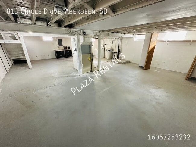 Building Photo - 712 N Washington St