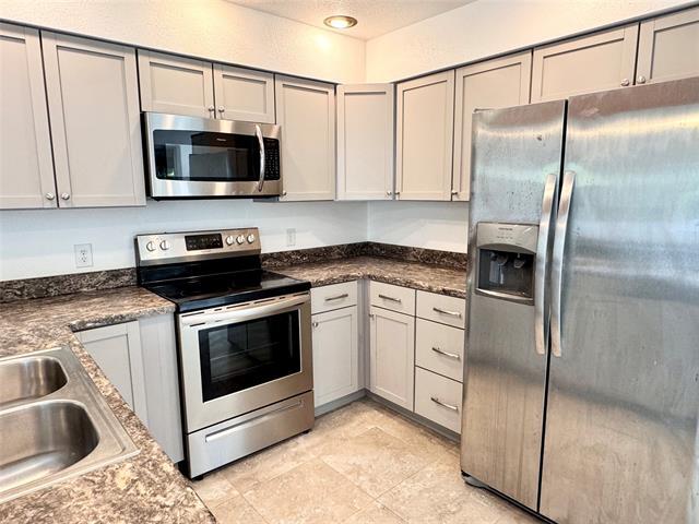 Building Photo - 921 Bradleys Bend