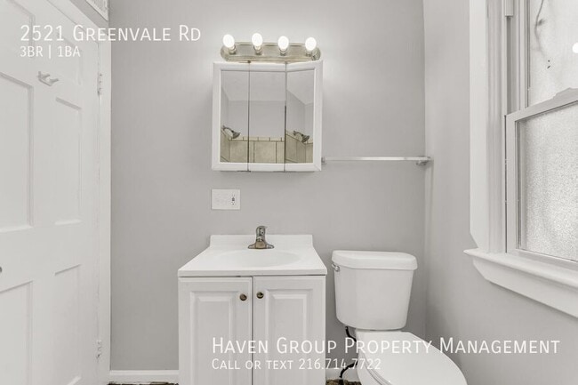 Building Photo - 2521 Greenvale Rd