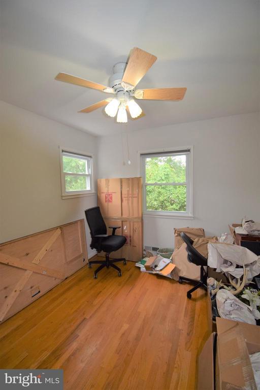 Building Photo - 8519 Wagon Wheel Rd