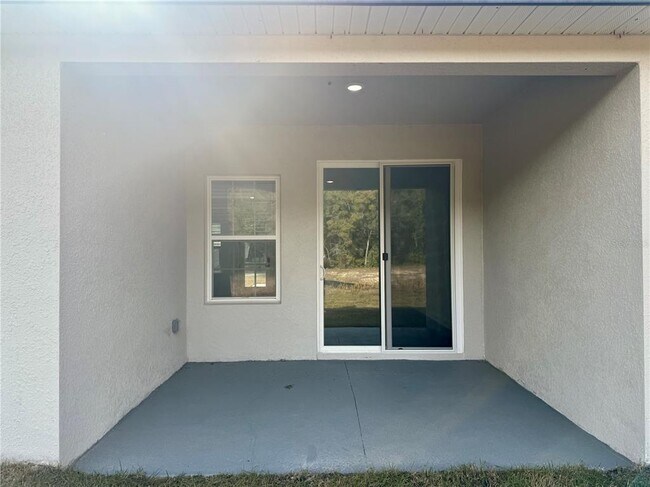 Building Photo - 1393 W Lorraine Dr