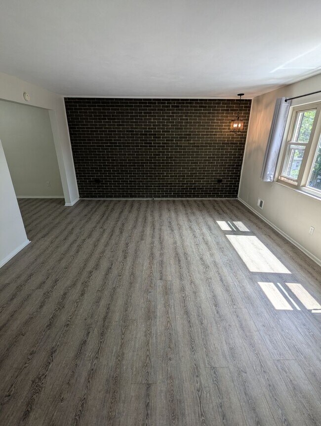 Building Photo - bir6603