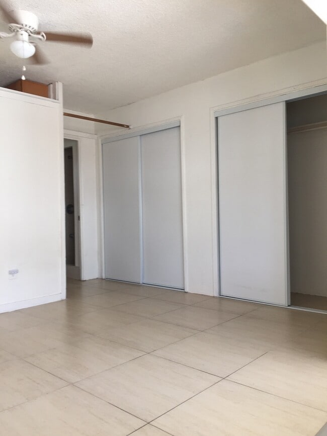 Building Photo - 1 Bed, 1 Bath in Waikiki