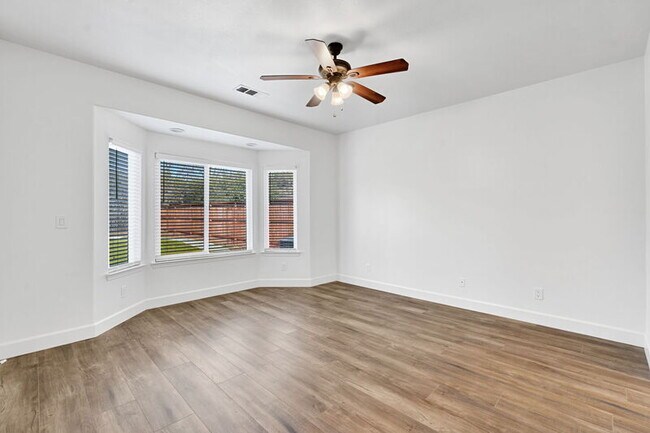 Building Photo - 10556 E Greenbury Way