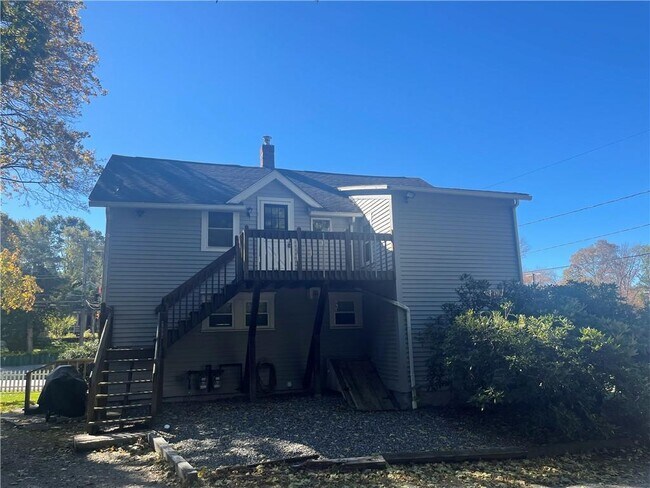 Building Photo - 487 Ten Rod Rd