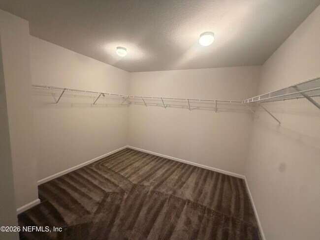 Building Photo - 12591 Lake Taylor Ln