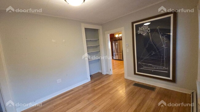 Building Photo - 202 Hildreth St