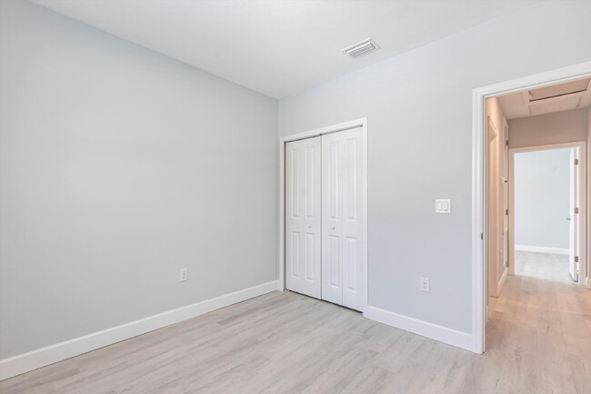 Building Photo - BRAND NEW Construction, 3 bed / 2 bath Ren...