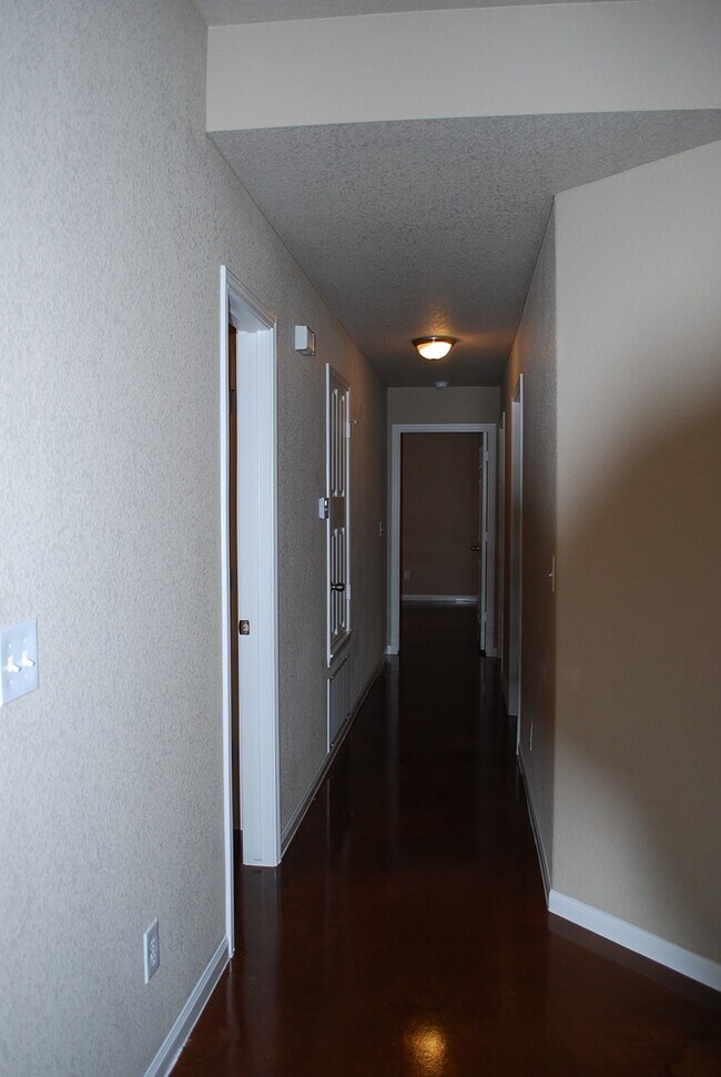 Building Photo - 1514 Dakota Trce