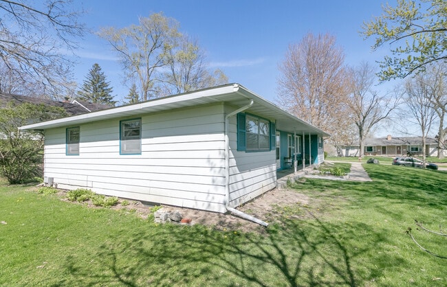 Building Photo - 4807 Camden Rd