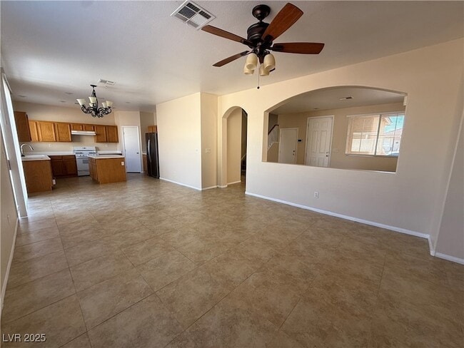 Building Photo - 9950 Shadow Grove Ave