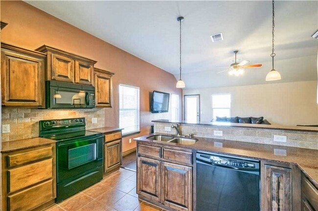 Building Photo - Coming Soon! Beautiful single family in Yu...