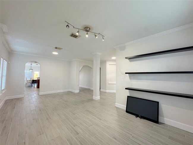 Building Photo - 8926 Heron Nest Dr