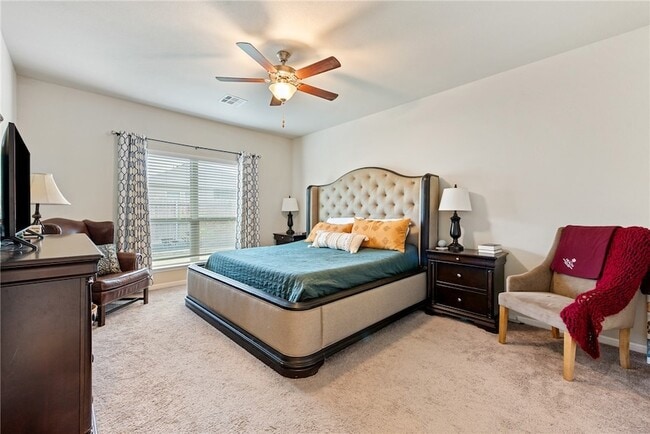 Building Photo - 6308 Southern Cross Dr
