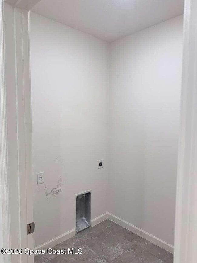 Building Photo - 609 Concha St NW