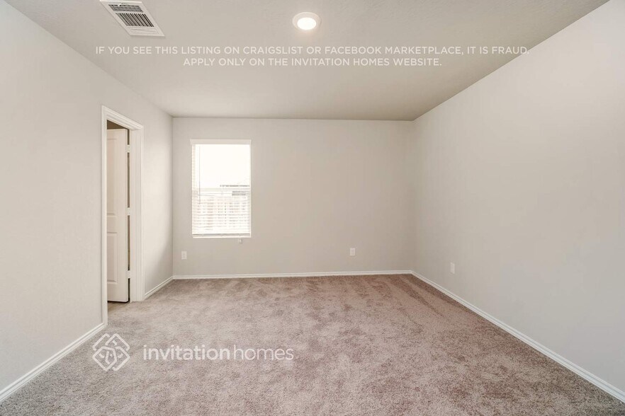 Building Photo - 10543 Varmus Dr