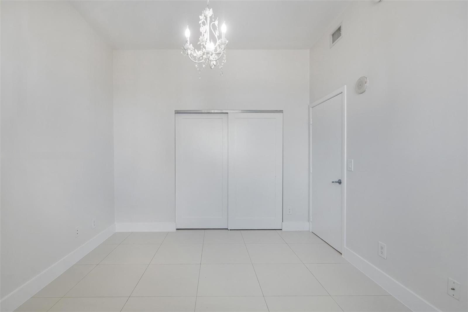 Building Photo - 888 Biscayne Blvd