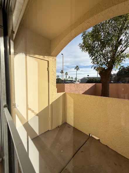 Building Photo - 12221 W Bell Rd