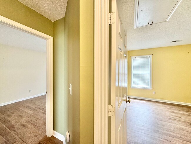 Building Photo - Adorable 3 Bedroom Home in High Point!