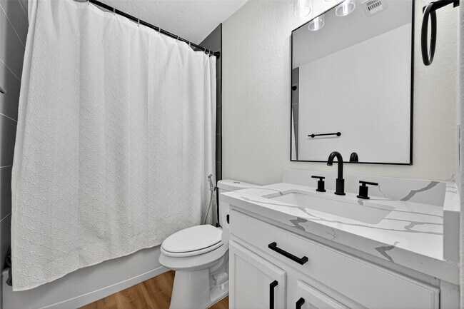 Building Photo - 19942 Whistle Creek Ln