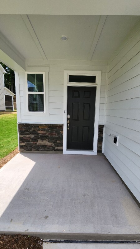 Building Photo - 1520 Foal Run Trl