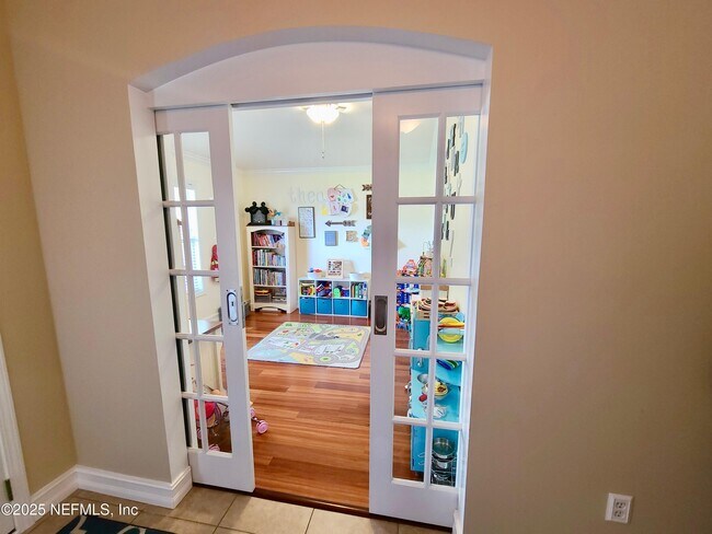 Building Photo - 1308 Holmes Landing Dr