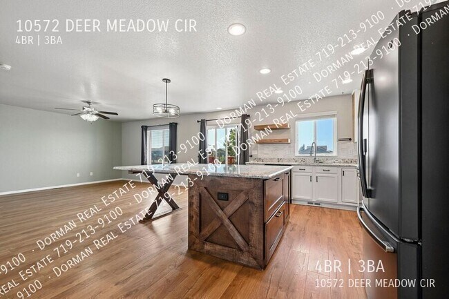 Building Photo - 10572 Deer Meadow Cir