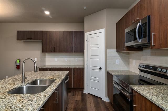 Building Photo - 638 Fallow Dr
