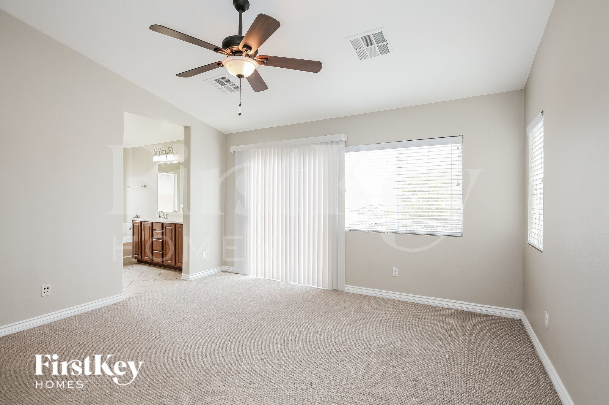 Building Photo - 7340 Chesapeake Cove St