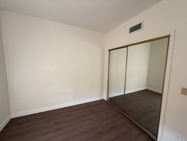 Building Photo - Chandler Home