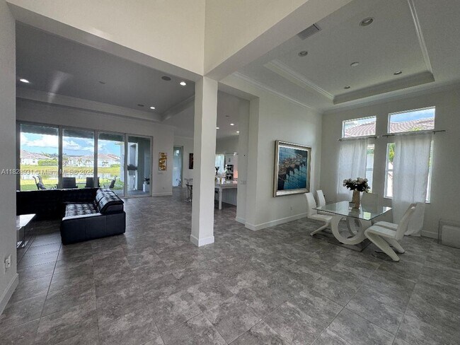 Building Photo - 4691 Estates Cir