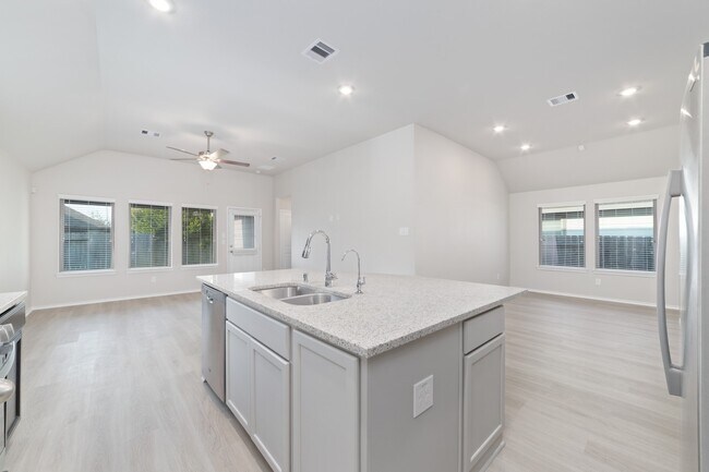 Building Photo - 20231 Moonlight Falls Ct